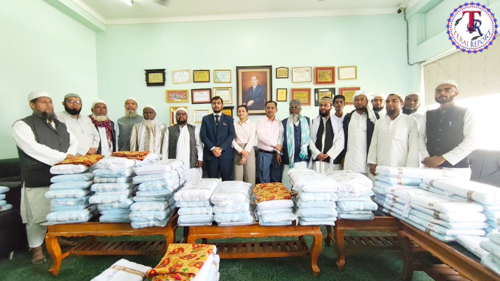 पर्सा र बारा जिल्लाका मदरसा तथा यतीमखानामा कपडा वितरण