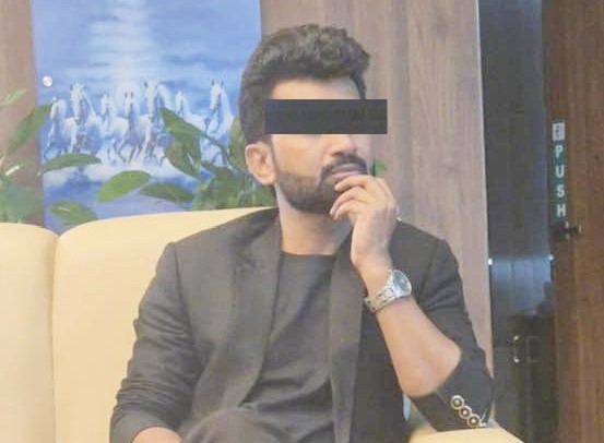 सरकारी गाडीसहित क्यासिनोबाट गाउँपालिका अध्यक्ष यादव प्रहरी नियन्त्रणमा