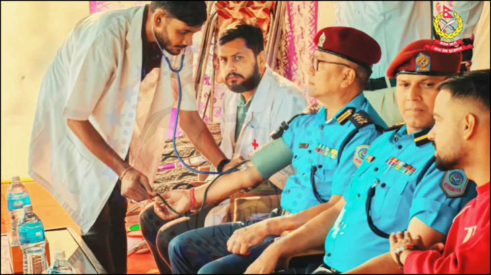 पर्सामा प्रहरी दिवसको अवसरमा रक्तदान, १११ जनाले गरे रक्तदान