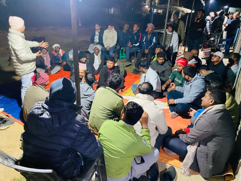 पर्सागढी–९ मा रास्वपाको वडा स्तरीय बैठक सम्पन्न,  चुनावी रणनीति र स्थानीय समस्या बारे छलफल