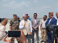 बाढीको जोखिम टार्न समयमै तटबन्ध निर्माण गर्न मन्त्री खड्काको प्रतिबद्धता