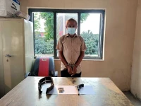 भाईमाथि बन्दुक ताकेर हान्न खोज्ने दाई हतियारसहित पक्राउ