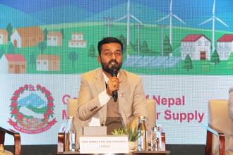 दिल्लीबाट खानेपानीमन्त्रीको निर्देशन: थापाथलीमा फुटेको पाइप तत्काल मर्मत गर्नु