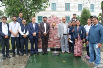 खानेपानी मन्त्री यादवद्धारा सिंहदरबारमा मेलम्चीको शुद्ध खानेपानी वितरण कार्यको शुभारम्भ 