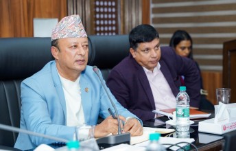 समयमै आयोजना सम्पन्न गर्न मन्त्री खड्काको निर्देशन