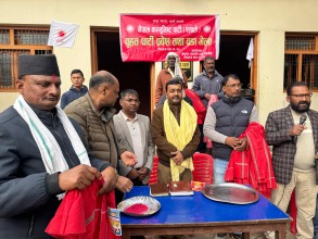 वीरगञ्जमा वर्तमान वडाध्यक्ष र पूर्व वडाध्यक्षसहित सयौँ नेता–कार्यकर्ता एमाले प्रवेश, पूर्व मन्त्री यादवले गरे स्वागत