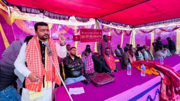 वीरगन्ज–३१ मा जसपाका वडा कमिटी उपाध्यक्षसहितका नेताहरु एमालेमा प्रवेश, पूर्वमन्त्री यादवले गरे स्वागत