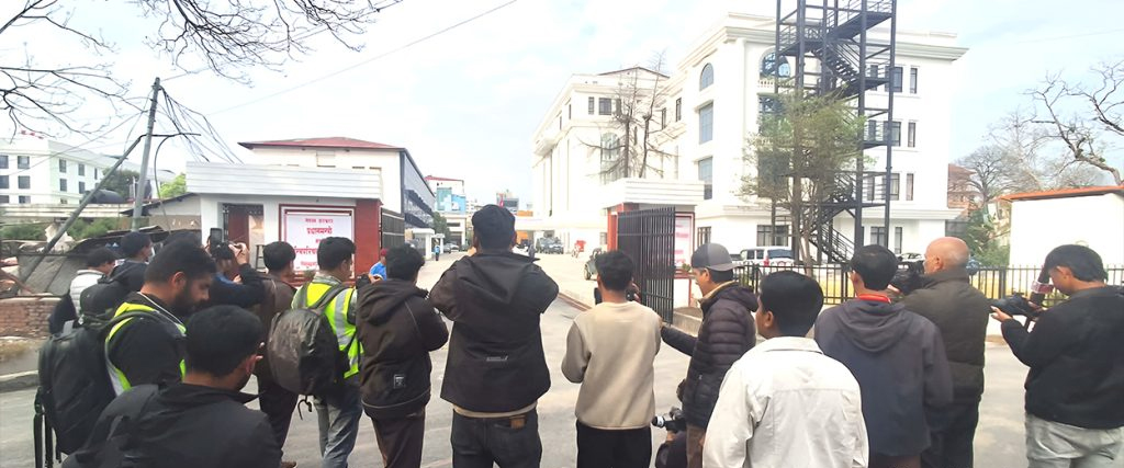 रवि भन्थे– सिंहदरबार खोलौं, बालेनले गरे थप कडाइ